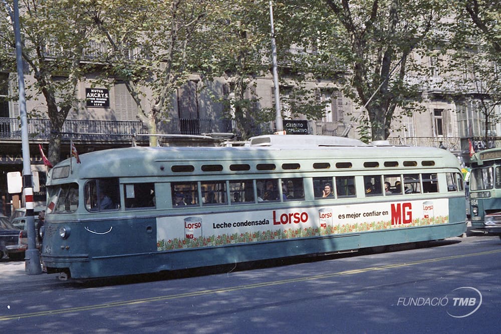 Una altra imatge d’un tramvia pcc Washington. Carrer de Balmes. Autor de la fotografia: Ignasi Fábregas.